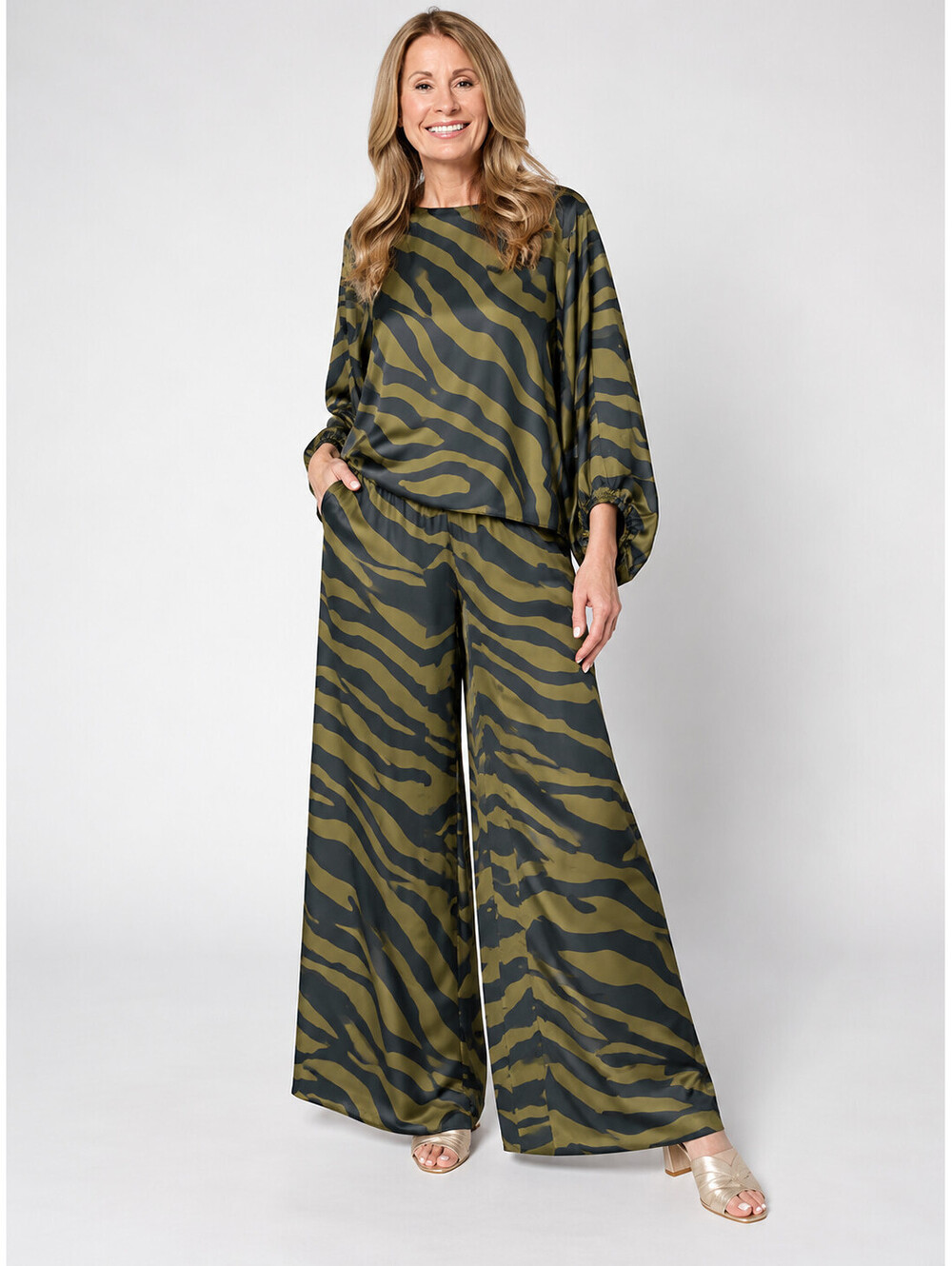 Carla Rockmore Collection Regular Wide Leg Pull-On Satin Pants Loden, Size Large
